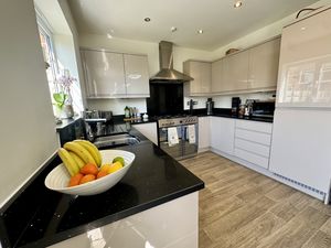 Open Plan Kitchen- click for photo gallery